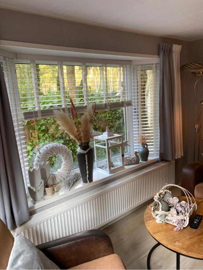 Luxe Chalet Met Prachtig Terras Op De Veluwe , Veel Privacy Hoenderloo Εξωτερικό φωτογραφία