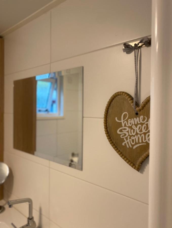 Luxe Chalet Met Prachtig Terras Op De Veluwe , Veel Privacy Hoenderloo Εξωτερικό φωτογραφία