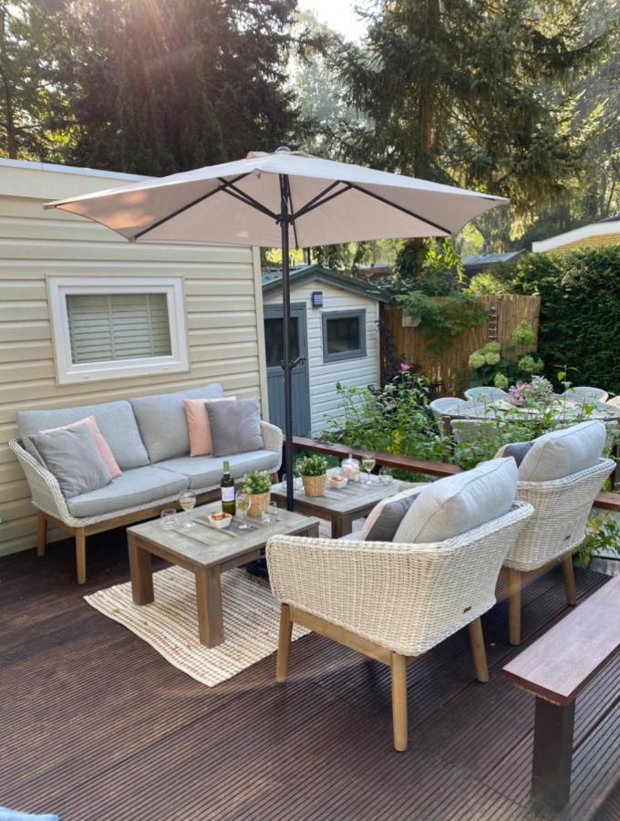 Luxe Chalet Met Prachtig Terras Op De Veluwe , Veel Privacy Hoenderloo Εξωτερικό φωτογραφία